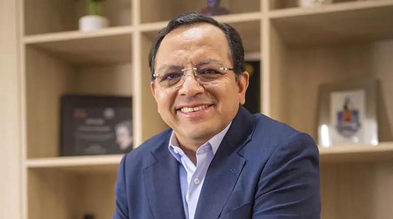 Ernesto Resendiz Lopez, Educador financiero